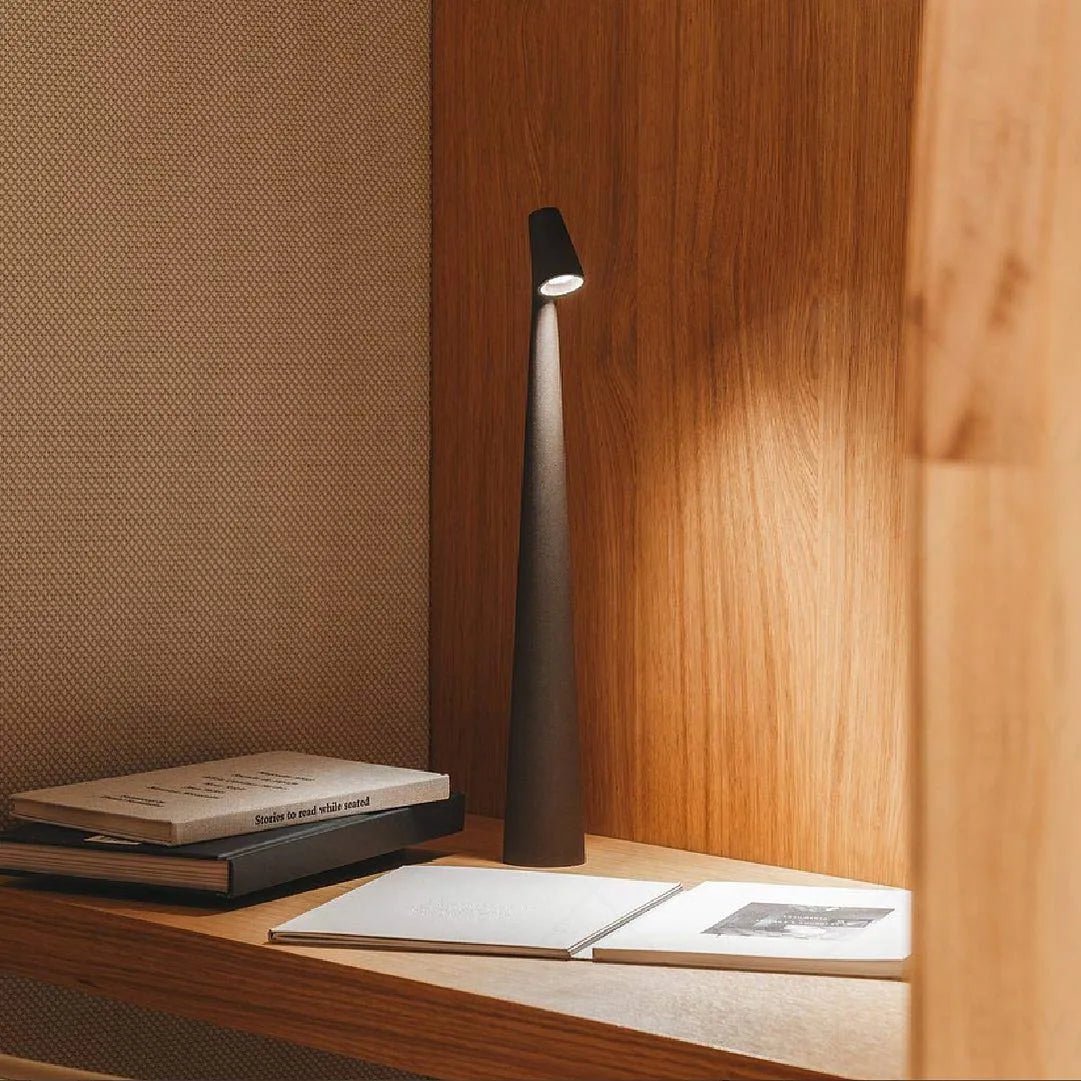 Clario Stem Illuminator Led Dokunmatik Masa Lambası - Clario