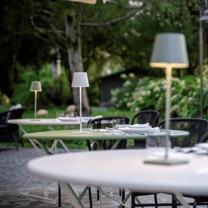 Bar veya Restoran için Ayarlanabilir LED Masa Lambası - Clario